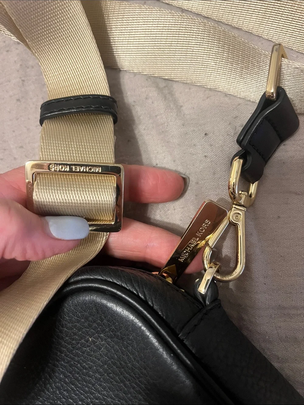 Black Michael Kors cross body/small side bag